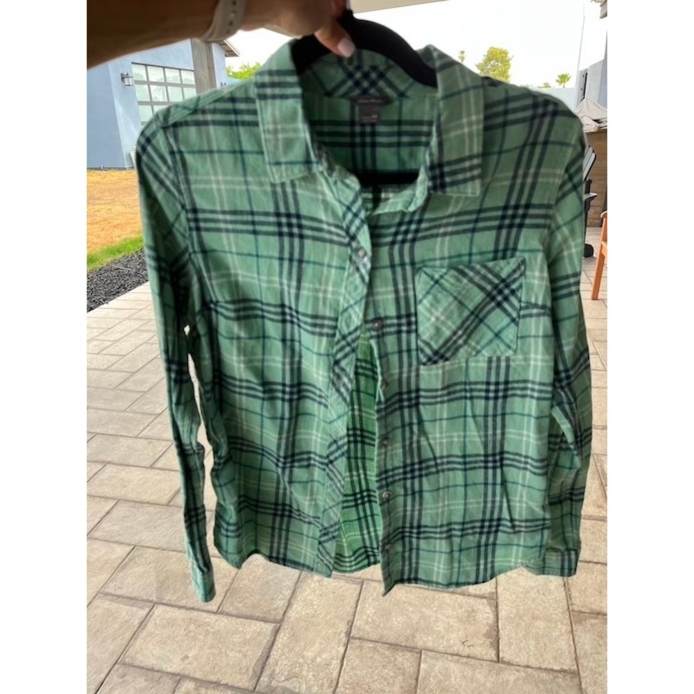 Eddie Bauer Womens Green Navy Plaid Flannel Button Down Shirt Medium 100% Cotton